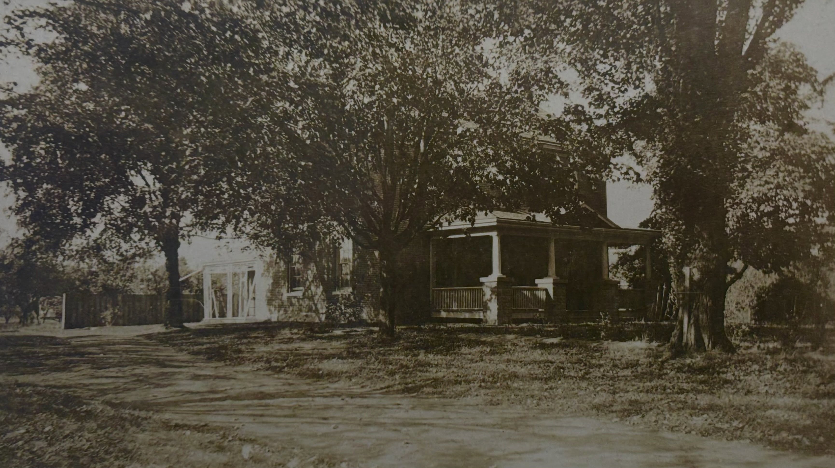 We hope everyone is enjoying their summer! ☀️🌻

Reminder that we have volunteers available to assist in research on Wednesdays, Thursdays, and Fridays, from 10:00 am to 3:00 pm. 

Above is a photograph of Mayholme on a summer day, c. 1920.

#genealogy #familyhistory #1920s #ontario #canada
